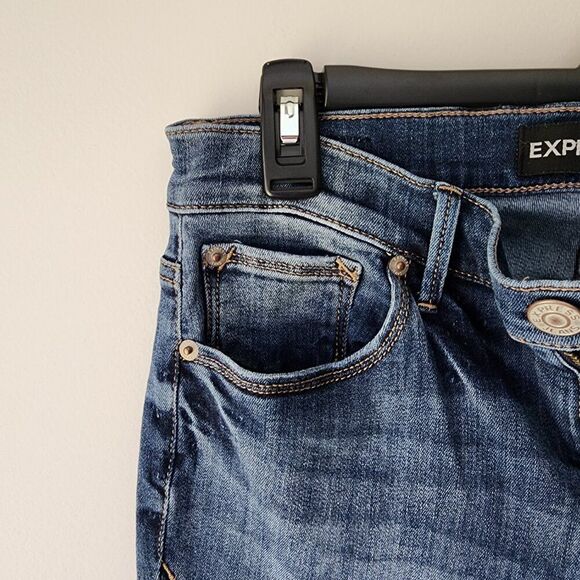 Express Women's Mid Rise Denim Legging (4 Short) - Picture 2 of 7